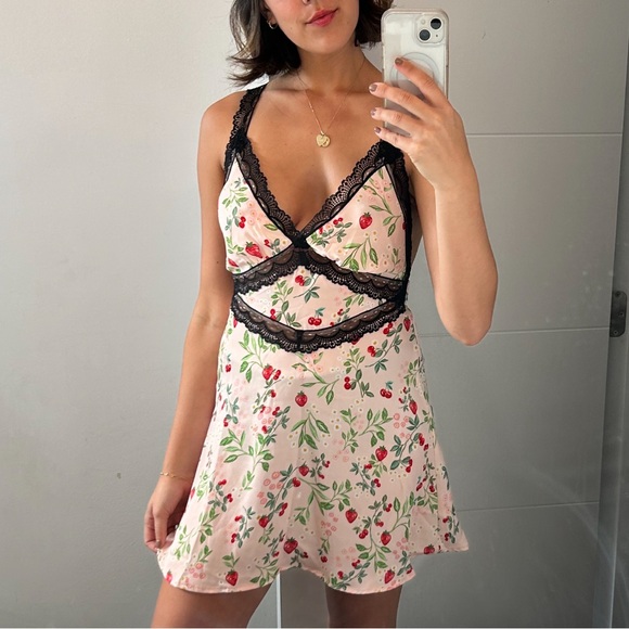 REVOLVE RESA Amelia Mini Dress in Cherie XS - Picture 4 of 4